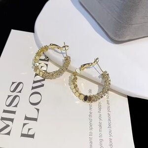 Women earrings round gold silver earrings fashion jewelry accessories valentines